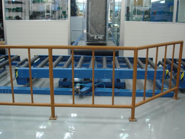  重型旋转棍道式输送台